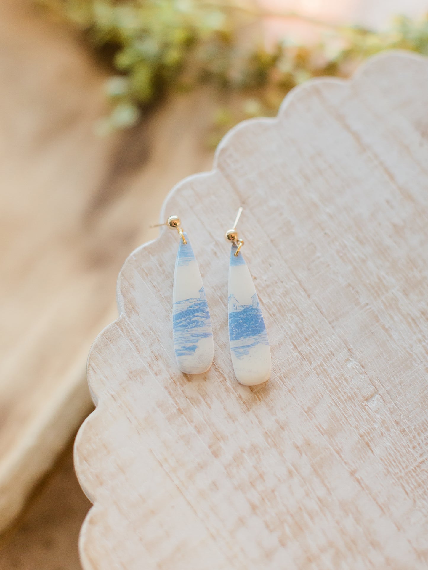 Harbor Mist Skinny Dangle