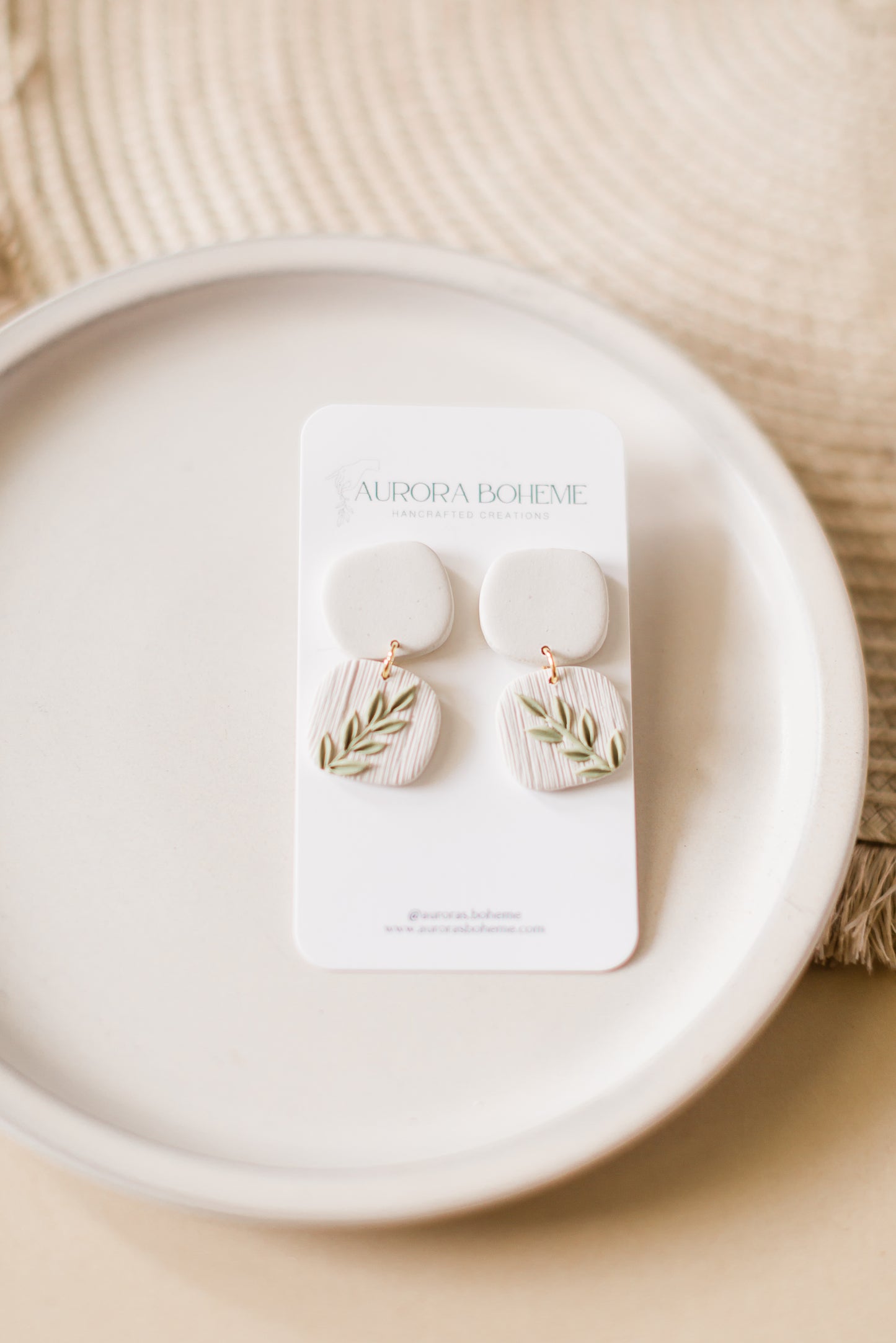 Leafy Green Textured Dangle