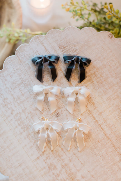 Scalloped Bows