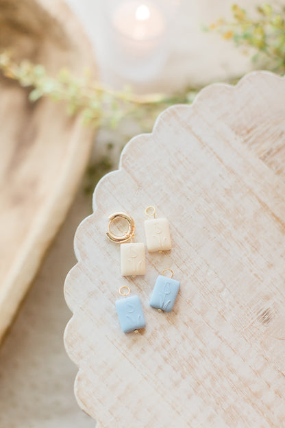 Seaside Cottage Charms