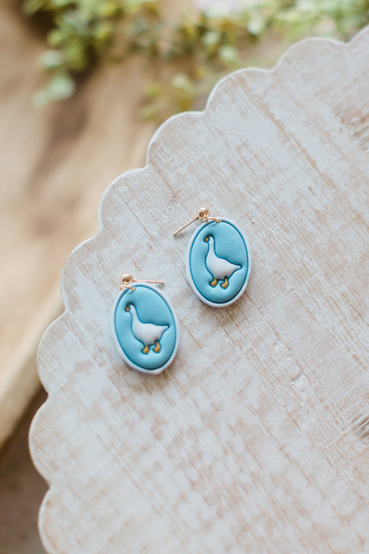 Goose Frame Dangles