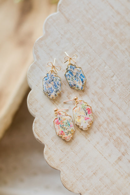 Seaside Cottage Ornate Dangles