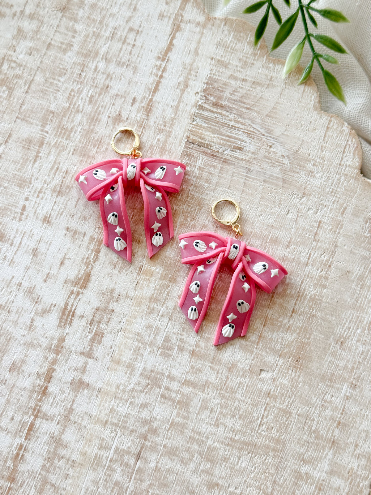 Ghostie Pattern Sheer Bows