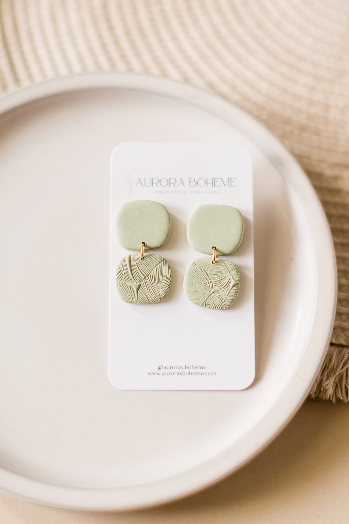 Leafy Green Textured Dangle