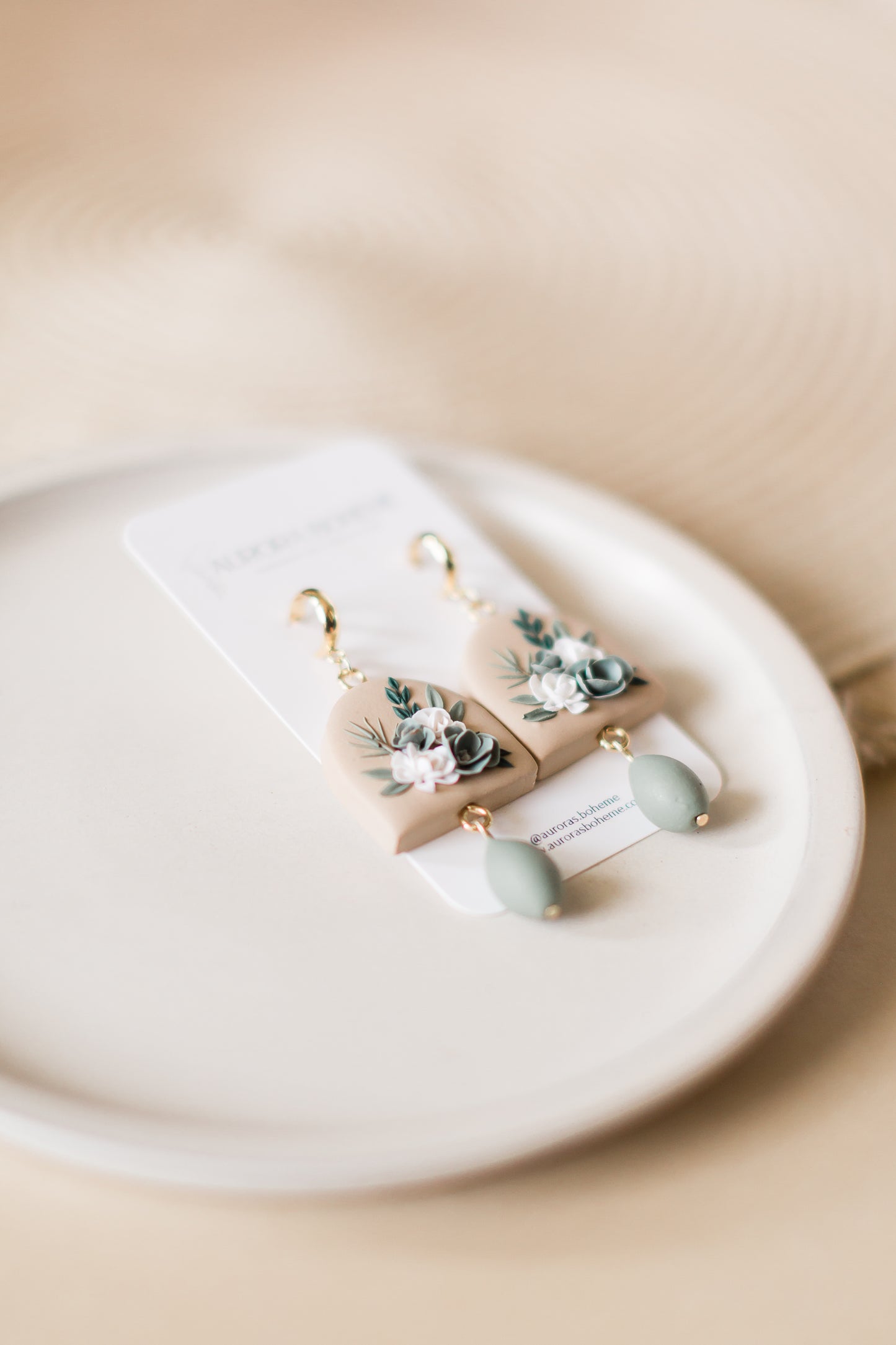 Leafy Tropic Floral Dangle