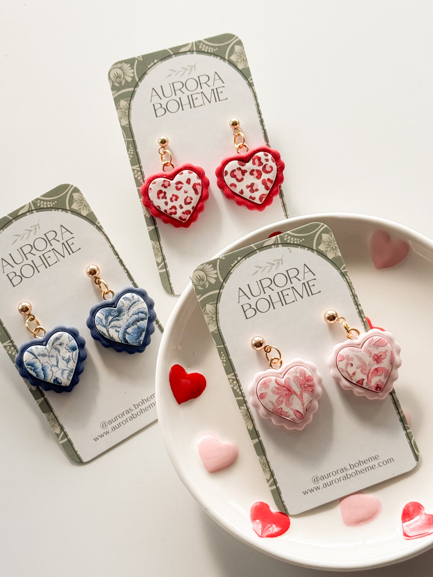 Scalloped Heart Dangle