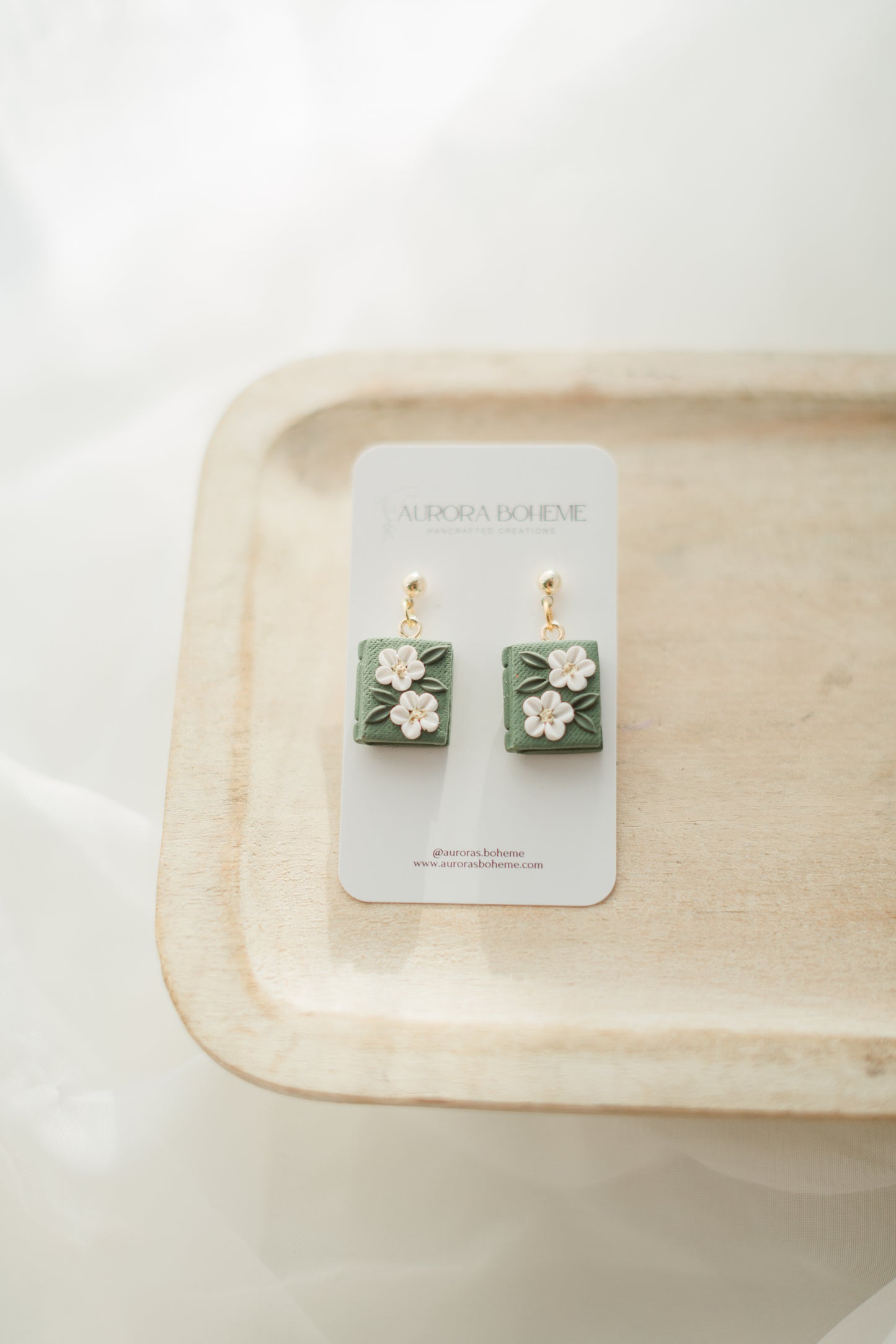 Cutie Daisy Book Dangle