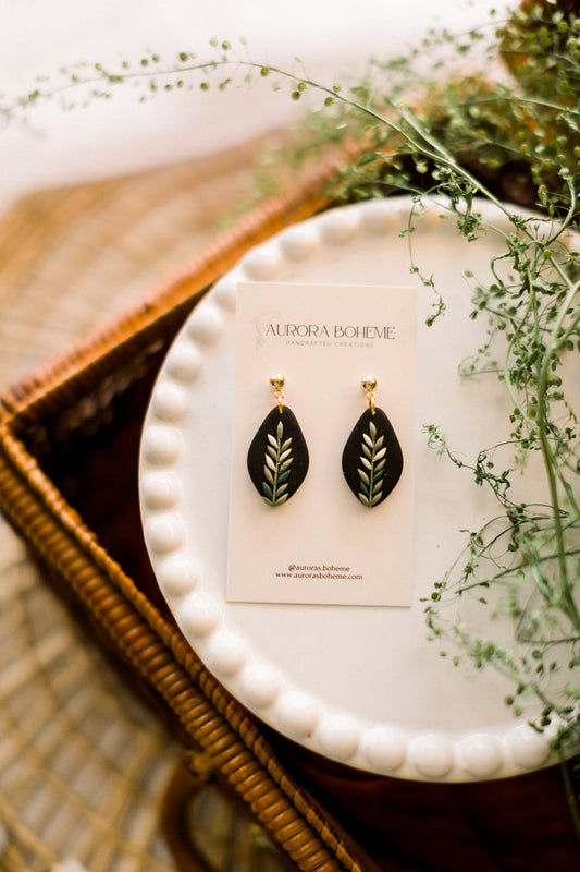 Black & Vine Dangle