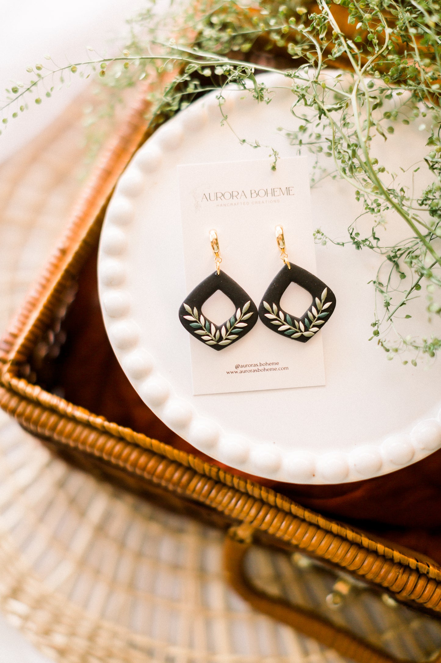 Black & Vine Dangle